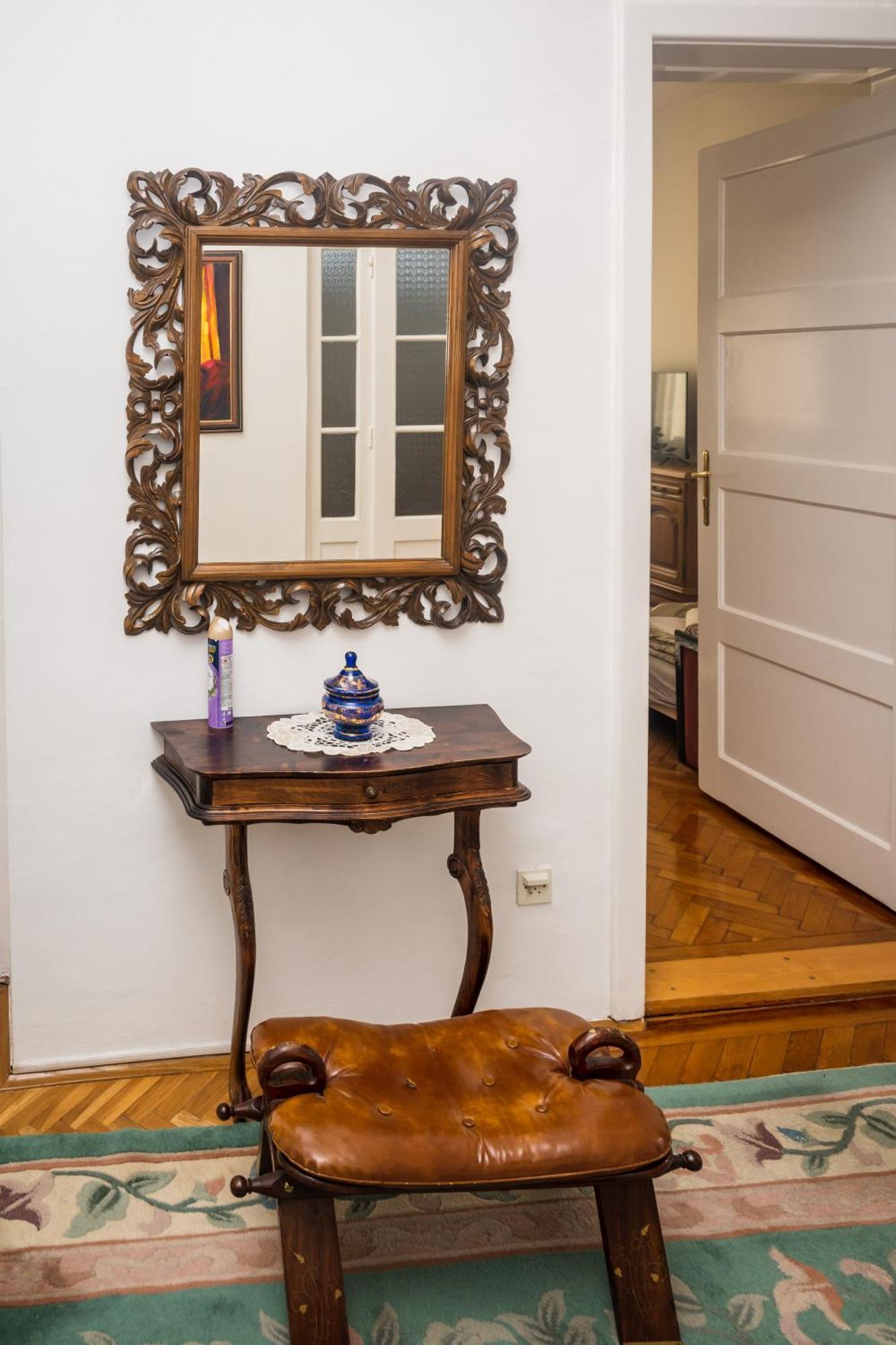 Apartment Spacious Parkfront *